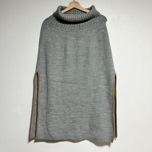 Riva Grey Ribbed Knit Turtleneck Poncho Cape - Large